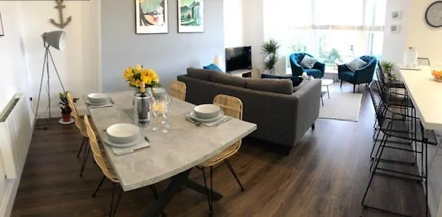 Brooklands Hideaway Διαμέρισμα *