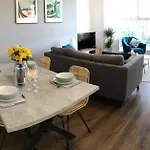 Brooklands Hideaway Apartamento *