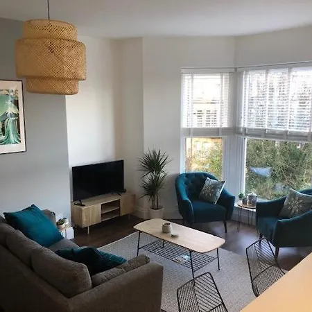 Brooklands Hideaway Apartament *