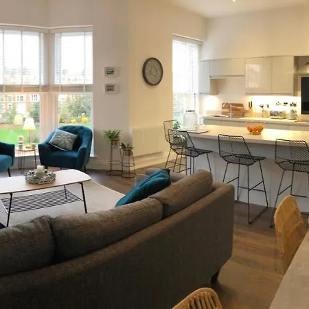Brooklands Hideaway Apartman